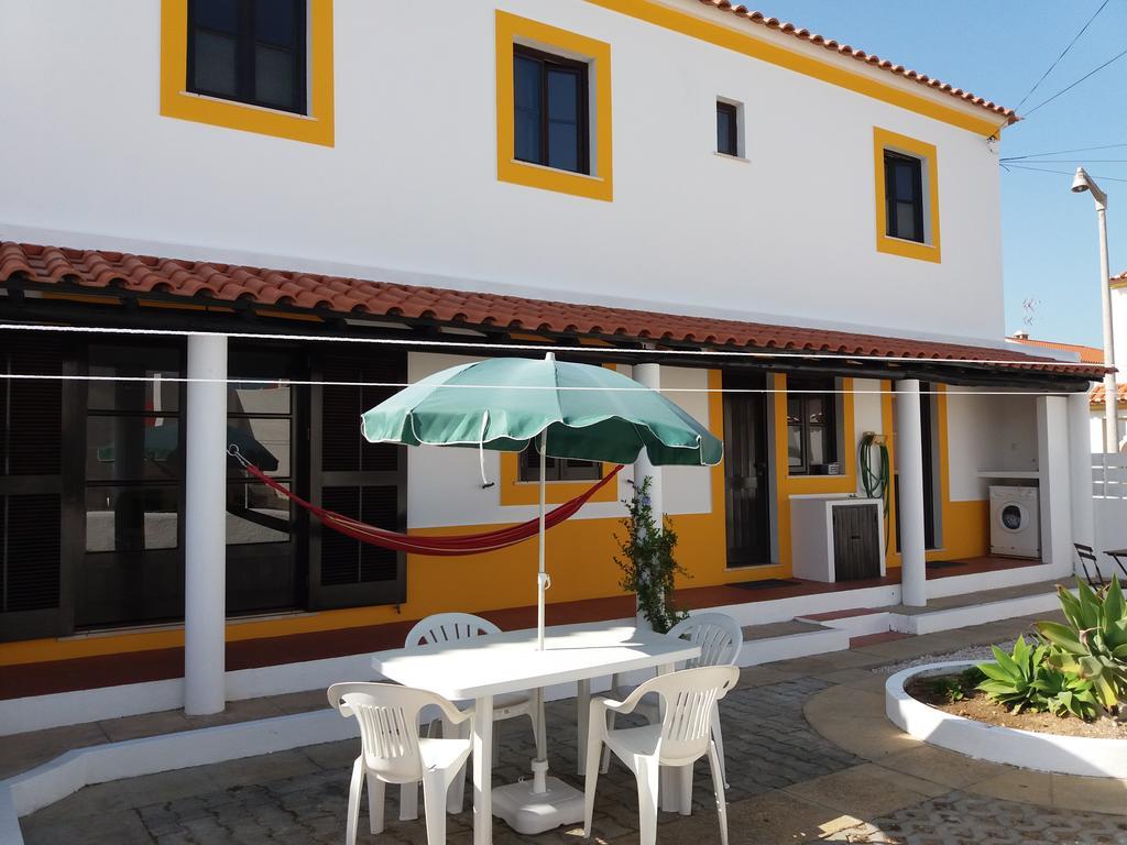 Villa Alojamentos Vitinho 2 - Vila Nova Milfontes Vila Nova de Milfontes Exterior foto